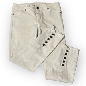 Cache Women’s White Cropped Jeans. Size 4.